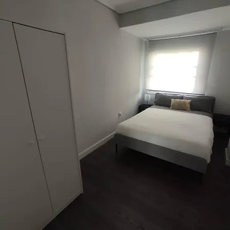 Apartment Espacioso Piso Con Garaje Cerca Del Centro De *